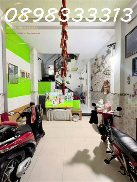 Bán nhà HXH 688/ Tân Kỳ Tân Quý, DT 4x11m, 2 lầu đúc, Gần Aeon Mall Tân Phú, P. Bình Hưng Hòa, Q.