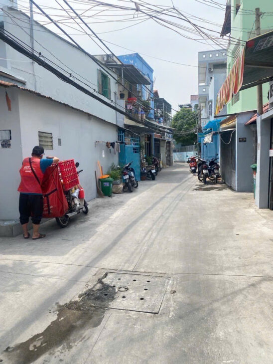 BÁN NHÀ TRONG NGÕ ĐƯỜNG BÙI VĂN BA QUẬN 7: 76M2, 3 TẦNG, 11 PHÒNG NGỦ, SỔ ĐỎ CHÍNH CHỦ, GIÁ HỜI CHỈ