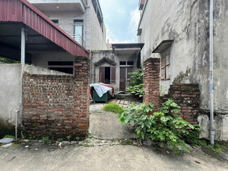 Chính chủ bán đất 18/34/341 Ỷ Lan, trước là Thôn Cự Đà, xã Đặng Xá, giờ là xã Thuận An.