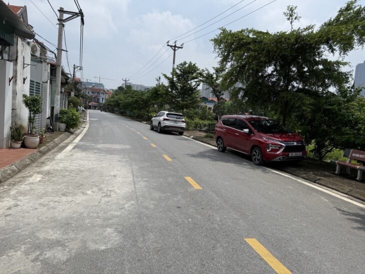 * BÙM * BÙM * BÙM * CỰC HIẾM(ĐA TỐN-GIA LÂM)-LÔ GÓC HAI MẶT THOÁNG SÁT NÁCH UBND-TRƯỜNG CẤP 1,2