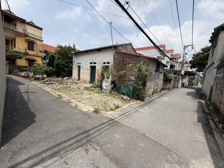 * BÙM * BÙM * BÙM * CỰC HIẾM(ĐA TỐN-GIA LÂM)-LÔ GÓC HAI MẶT THOÁNG SÁT NÁCH UBND-TRƯỜNG CẤP 1,2