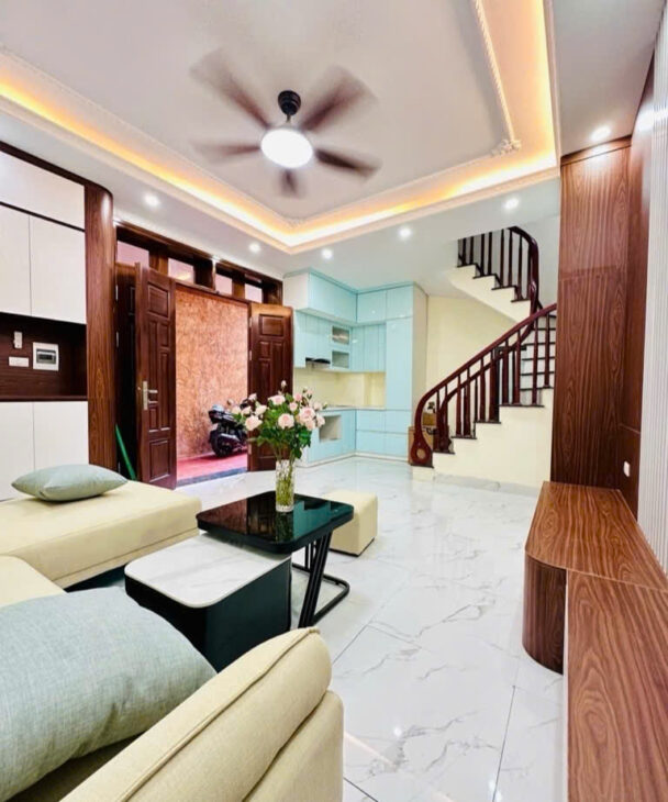 Nhà đẹp Bắc Từ Liêm 36.2m2-5 tầng, Ngõ nông, ô tô, ở ngay, giá 5.68 tỷ