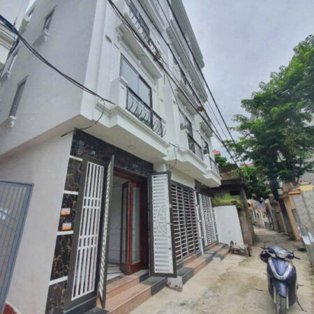 BÁN NHÀ TẠI ĐƯỜNG QUANG TRUNG – HÀ ĐÔNG. DT 36,5M2 LÔ GÓC- NỞ HẬU 4 TẦNG GIÁ NHỈNH 5 TỶ