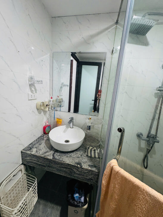 CHO THUÊ PHÒNG TẦNG 3 TRONG NHÀ NGUYÊN CĂN – FULL ĐỒ, WC KHÉP KÍN TẠI 109 ĐÊ TRẦN KHÁT CHÂN, HAI BÀ