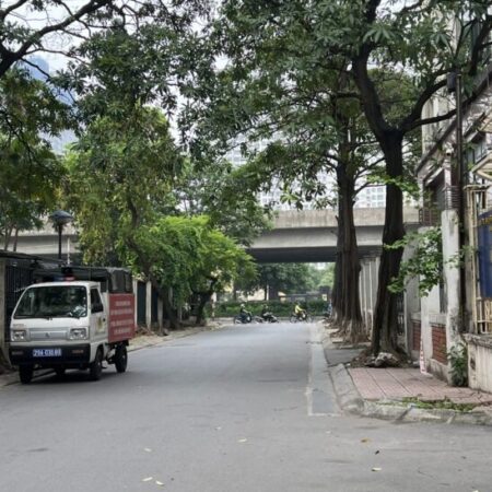 Bán Nhà Vũ Hữu – Phân Lô Ô Tô, Ngõ Thông Kinh Doanh, Chỉ Nhỉnh 23 tỷ
