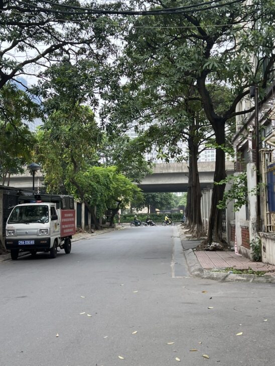 Bán Nhà Nguyễn Quý Đức – 2 Mặt Thoáng, Vỉa Hè 2 Bên, Cách Mặt Phố 30m