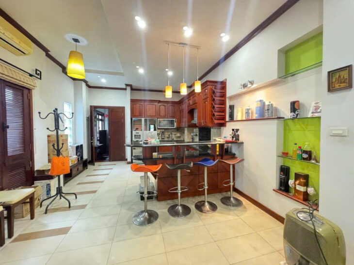 Bán nhà mặt phố Bà Triệu – 74m² x 6 tầng – lô góc – thu nhập 100tr/tháng – chỉ 68 tỷ