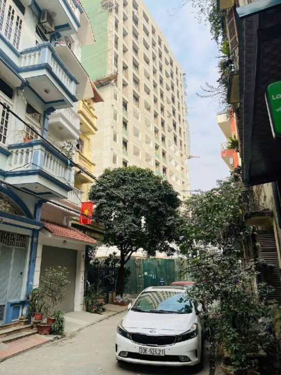 PHÂN LÔ Ô TÔ TRÁNH ĐỖ TRƯỚC CỬA – NHÀ MỚI ĐẸP DÂN XÂY – TẶNG FULL NỘI THẤT ĐẸP KHÁCH CHỈ CẦN XÁCH