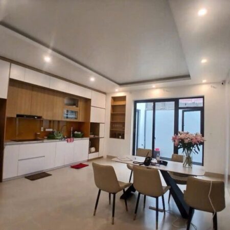 BÁN GẤP NHÀ ĐẸP – GIÁ TỐT – Vị Trí Đắc Địa Tại Phú Thượng, Hà Nội
