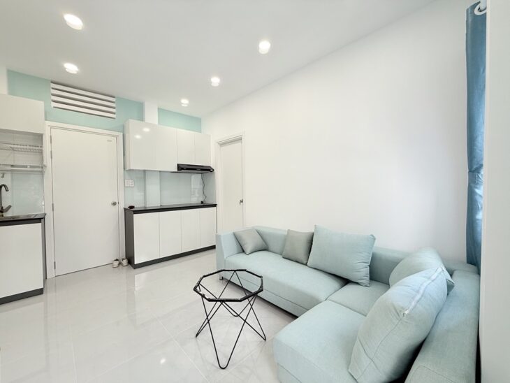 Bán chung cư Lý Thường Kiệt, Q.11 gần Thiên Phước 40m2 chỉ 2ty5 , tặng nội thất