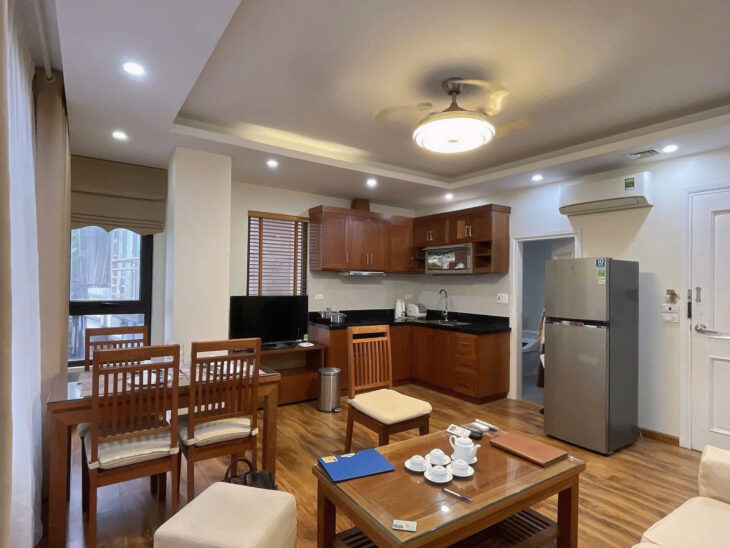 BÁN TÒA APARTMENT PHỐ TRẦN THÁI TÔNG – 120M² x 9T THANG MÁY – DÒNG TIỀN 200TR/TH