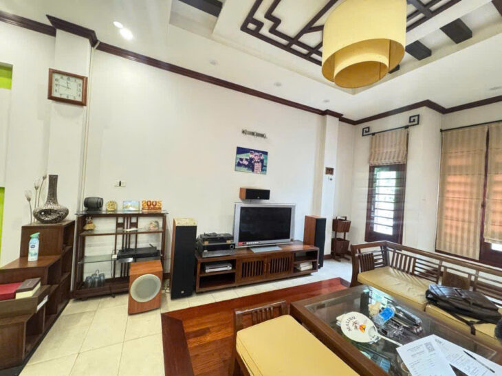 Bán nhà mặt phố Bà Triệu – 74m² x 6 tầng – lô góc – thu nhập 100tr/tháng – chỉ 68 tỷ