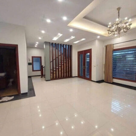 BÁN BIỆT THỰ VƯỜN ĐÀO, TÂY HỒ – 252M² x 6T THANG MÁY – MT 14M – VỊ TRÍ ĐẸP – GIÁ 150 TỶ
