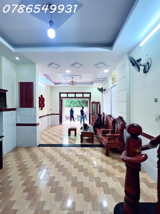 NHÀ ĐẸP TRỆT LẦU HẺM XE HƠI 3PN TRUNG TÂM PHƯỚC LONG B GIÁ NHỈNH 5 TỶ