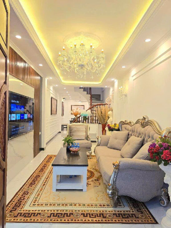 Nhà Đàm Quang Trung-Lô góc 3 mặt thoáng – nhiều phòng ngủ- gần phố chính-50m- nhỉnh 8ty