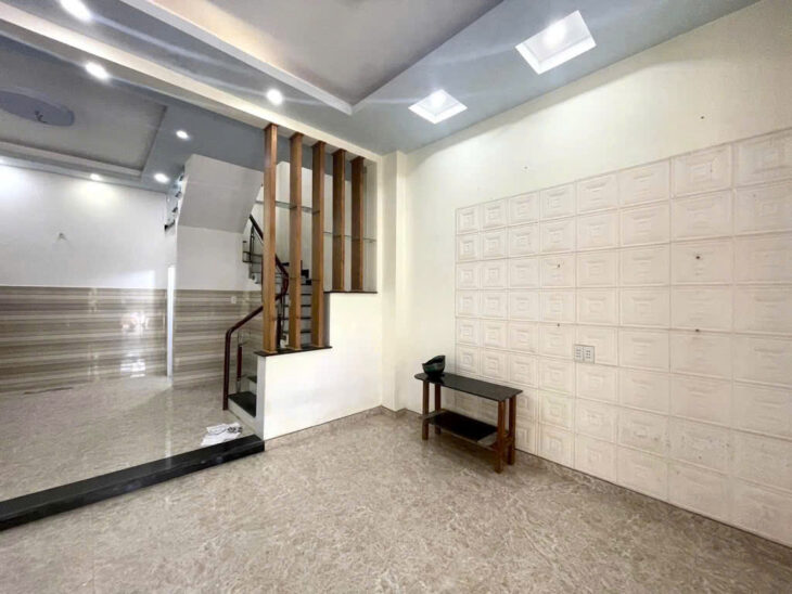 Bán Nhà 2 tầng nhỉnh 3Tỷ, hẻm xe hơi 8m đường TX21, gần khu Picity Thạnh Xuân