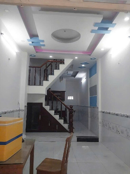 Bán nhà ngõ 4m, Bình Hưng Hòa B, Bình Tân. 48m2, 2 tầng, 3PN, 4WC. Sổ đỏ, 2.7 tỷ.