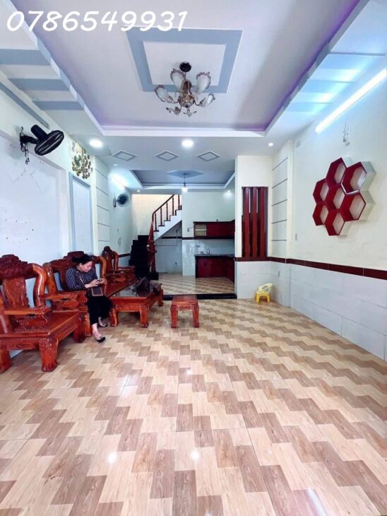 NHÀ ĐẸP TRỆT LẦU HẺM XE HƠI 3PN TRUNG TÂM PHƯỚC LONG B GIÁ NHỈNH 5 TỶ