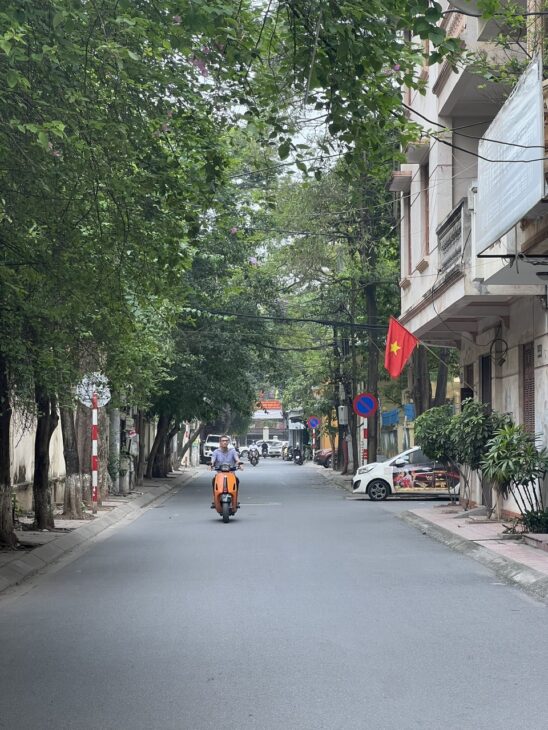Hiếm Có! Nhà Phân Lô Ngõ 13 Khuất Duy Tiến – 2 Mặt Thoáng Vị Trí Đẹp Nhất Khu