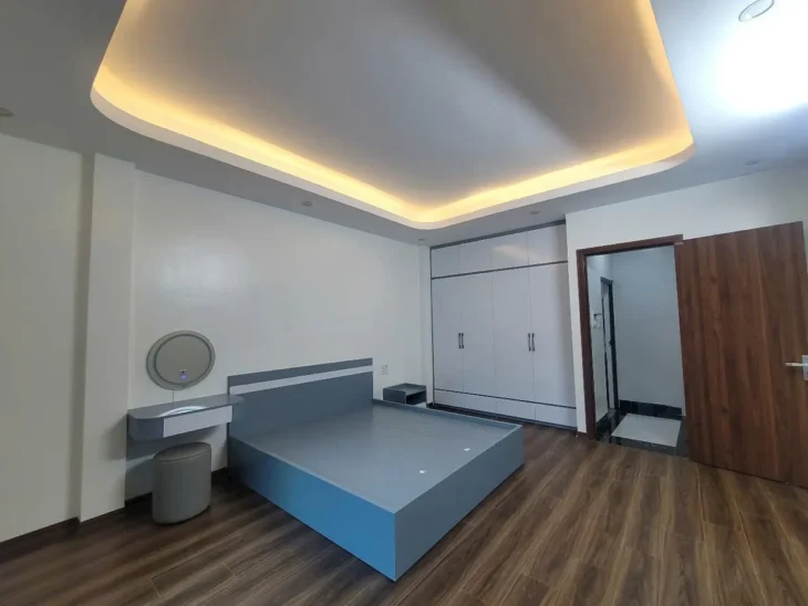 Bán nhà mặt phố Cầu Am, Hà Đông. DT 45m2 x 5 tầng, 3PN, SĐCC, giá 8 tỷ.