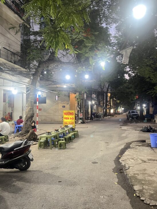 Bán nhà phố Trung Kính – Mặt bằng kính doanh – Ô tô đõ cửa – Nhà dòng tiền – Giá nhỉnh 20 Tỷ