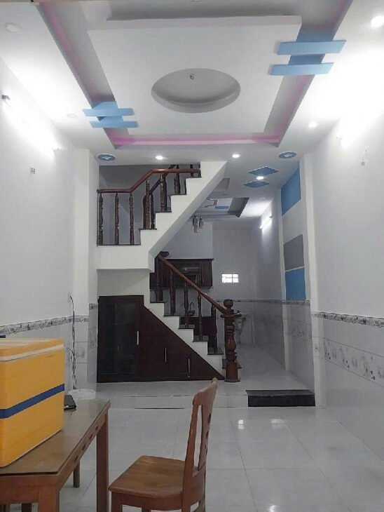 Bán nhà ngõ 4m, Bình Hưng Hòa B, Bình Tân. 48m2, 2 tầng, 3PN, 4WC. Sổ đỏ, 2.7 tỷ.