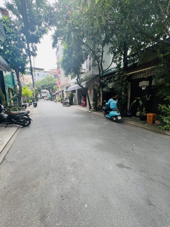 BÁN NHÀ DÃY TRỌ 100M² – ĐƯỜNG C1, TÂN BÌNH – GẦN ETOWN CỘNG HÒA, XE TẢI TRÁNH 8M – DOANH THU