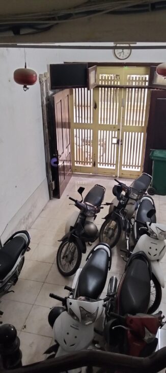 PHÂN LÔ QUÂN ĐỘI – Ô TÔ TRÁNH, ĐỖ CỬA – 10 PHÒNG KHÉP KÍN CHO THUÊ – 40 tr/tháng_ 6 TẦNG –