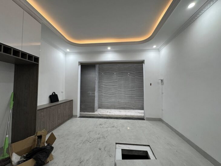 TRƯỜNG TRINH 31M 7 TẦNG 9.95 TỶ SÁT PHỐ KINH DOANH 0986073333