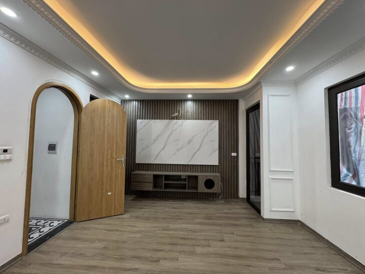 TRƯỜNG TRINH 31M 7 TẦNG 9.95 TỶ SÁT PHỐ KINH DOANH 0986073333