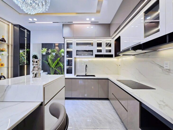 Hơn 12 tỷ – nhà đẹp gần phố Tô Vĩnh Diện p. Lô quân đội, 50m2, ôtô, 2 thoáng trước sau – ở sướng
