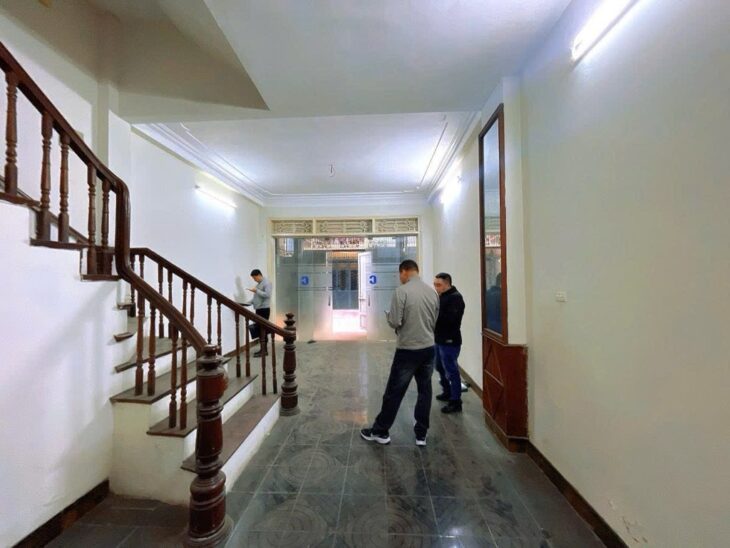 PHÂN LÔ QUÂN ĐỘI – Ô TÔ ĐỖ TRƯỚC CỬA – NHÀ MỚI ĐẸP DÂN XÂY – TẶNG FULL NỘI THẤT KHÁCH CHỈ CẦN XÁCH