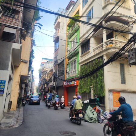 Bán nhà phố Lê Trọng Tấn-TX, ngõ kinh doanh, phân lô -oto tránh – 82m2 – 26,7T