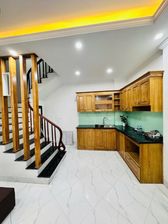 CỔ NHUẾ- 31M2 – MẶT TIỀN 5.5M – 5 TẦNG – 6.9 TỶ- OTO ĐỖ SÁT NHÀ- Ở NGAY !!!