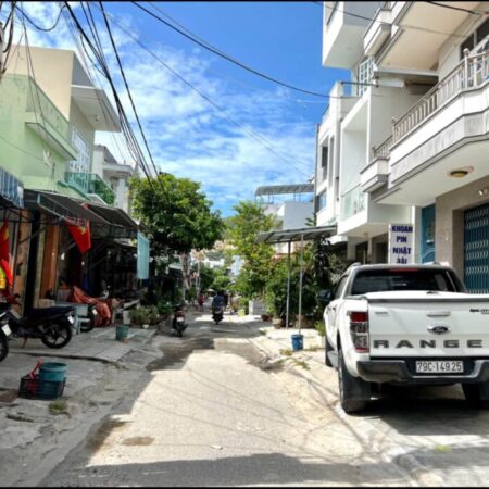 Bán căn nhà cấp 4,đường Nguyễn Hữu Thọ Khu dân cư Hòn Rớ 1 Phường Nam Nha Trang