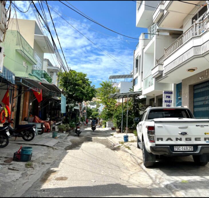 Bán căn nhà cấp 4,đường Nguyễn Hữu Thọ Khu dân cư Hòn Rớ 1 Phường Nam Nha Trang