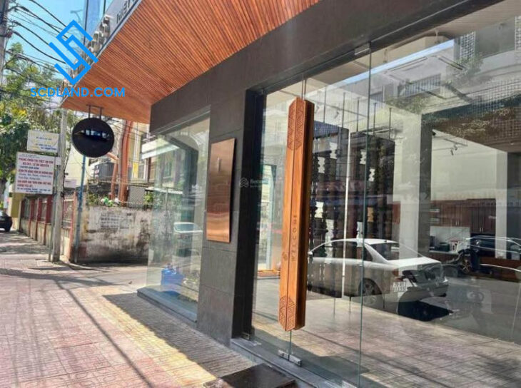 Cho thuê căn góc 2 mặt tiền đẹp đường Quang Trung – Gần biển Nha Trang