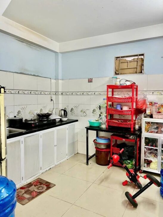 NHÀ 4 TẦNG CĂN GÓC 2 MẶT TIỀN 44M2, HẺM XE HƠI ĐẬU CỬA. GẦN SIÊU THỊ METRO, NGUYỄN THỊ KIỂU. TÂN