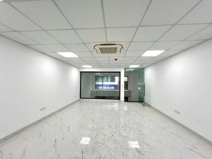 HIẾM CÓ! MP Yên Phụ 85m² MT 5.8m 7 tầng thang máy KD đỉnh, 37.5 tỷ.