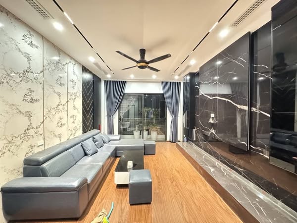 BÁN NHÀ SIÊU HIẾM, NỘI THẤT ĐẸP : 6 TẦNG THANG MÁY Ô TÔ VÀO NHÀ – LÊ TRỌNG TẤN THANH XUÂN – NHỈNH