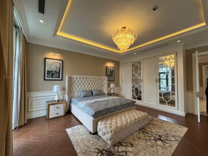 Bán biệt thự VIP phố Trường Chinh, lô góc, vỉa hè, gara, ô tô tránh, kinh doanh, an sinh tuyệt vời.
