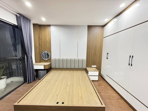 BÁN NHÀ SIÊU HIẾM, NỘI THẤT ĐẸP : 6 TẦNG THANG MÁY Ô TÔ VÀO NHÀ – LÊ TRỌNG TẤN THANH XUÂN – NHỈNH