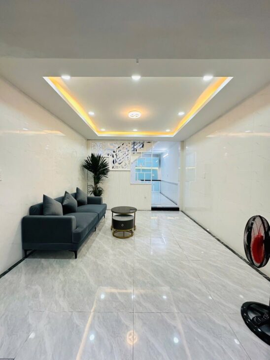 SIÊU PHẨM NHÀ 2 TẦNG MỚI TINH 35M2 NGAY CHỢ THẠCH ĐẦ, GẦN CV LÀNG HOA PHẠM VĂN CHIÊU, GÒ VẤP.