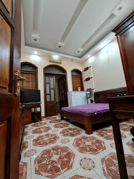 Bán biệt thự Trích Sài khu vực đáng sống 50m ra Hồ Tây 92m 4tầng 15,9tỷ