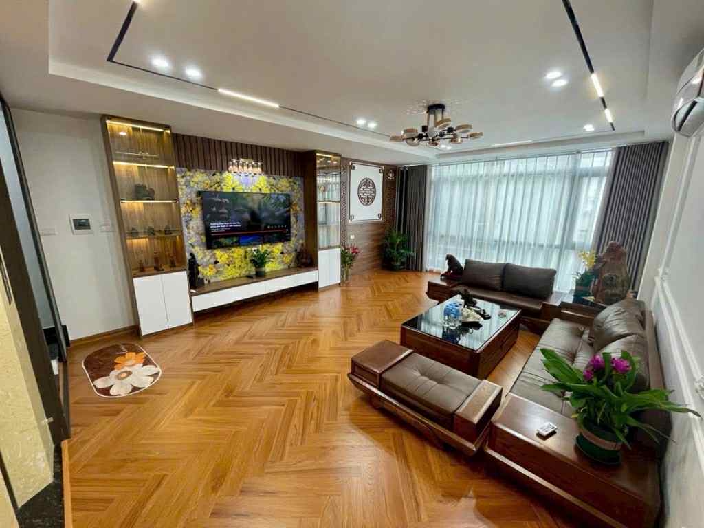 bán nhà Ngọc Lâm, 6 tầng thang máy, full nội thất, gara ôtô, ngõ thông Ngọc Lâm-Nguyễn Văn Cừ