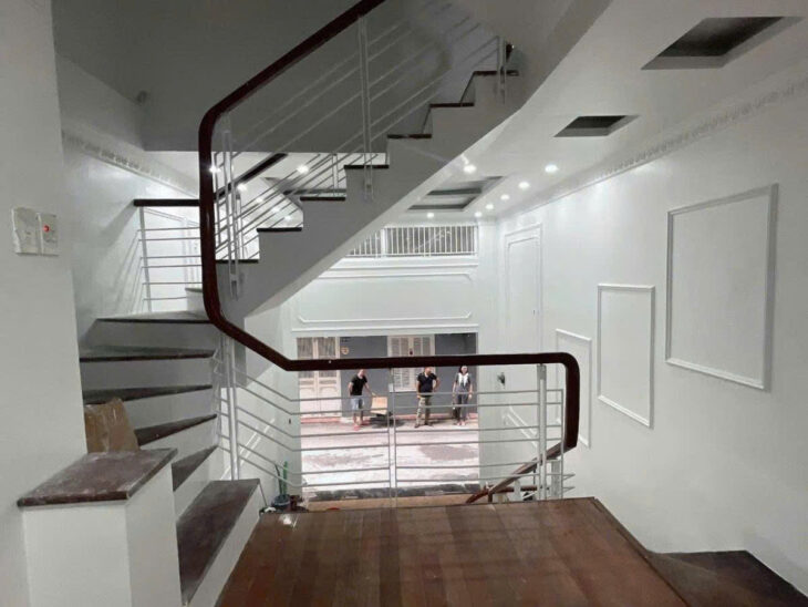 BÁN NHÀ PHỐ THÁI HÀ – Ô TÔ TRÁNH – 30M RA PHỐ – KD ĐỈNH – 50 M2 – GIÁ 20,9 TỶ