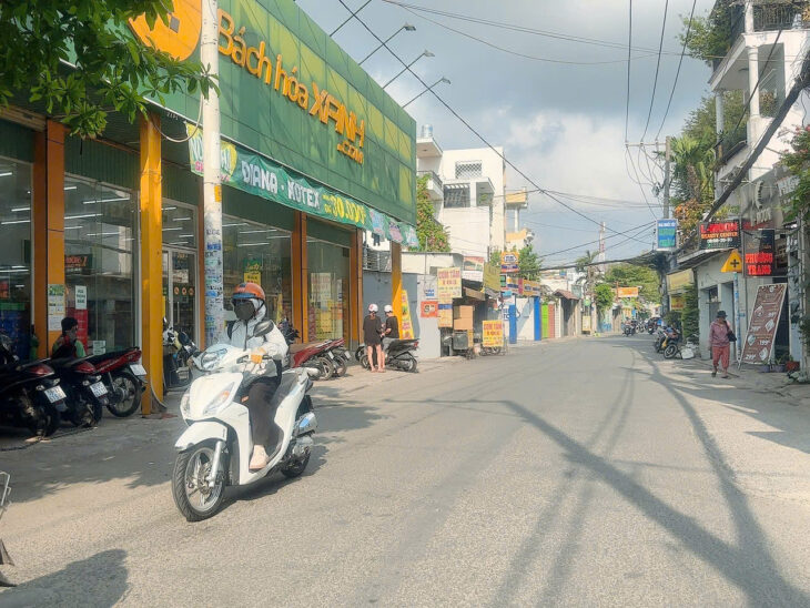 Bán nhà mặt tiền sầm uất Đ.số ngang 4.2m 120m2 4 lầu gần Thống Nhất KD đa nghề 13.5 tỷ