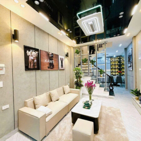 Bán nhà ngõ Nguyễn Thái Học, Đống Đa: 32m2 x 4 tầng, 4 ngủ, SĐCC, 5.6 tỷ