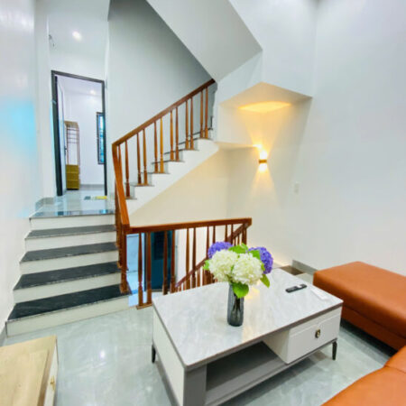 Bán gấp nhà phúc khánh chỉ 15xx, sẵn sách đồ vào ở