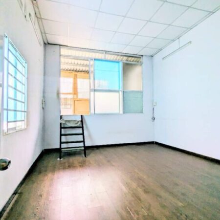 LẠC LONG QUÂN, P10, TB – CĂN GÓC 2 TẦNG – ĐƯỜNG 6M – XE HƠI TẬN CỬA– CHỈ 6.X TỶ